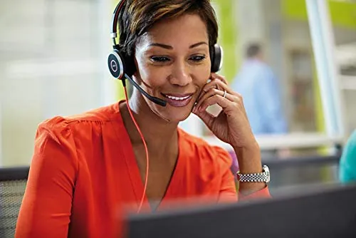 Jabra Evolve 40 Review: Wired UC Headset Ranked image 2