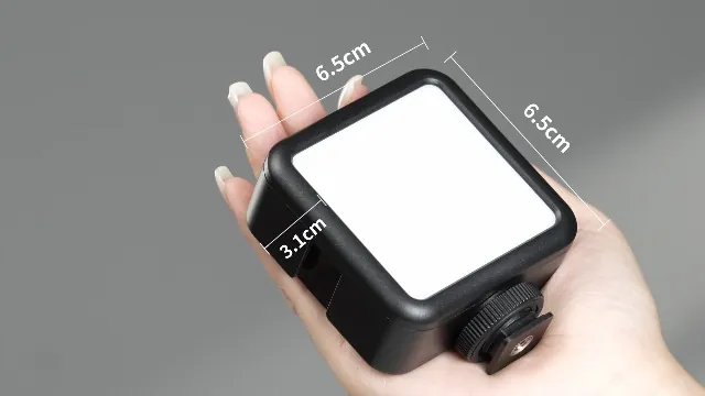 ULANZI VL49 Review: Portable LED Video Light Ranked image 7